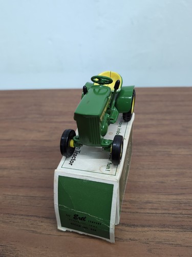 1/16 Ertl Bauernhof Spielzeug John Deere 110 Rasen- und Gartentraktor mit Eisbox - Bild 4 von 6