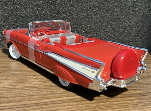* ERTL AMERICAN MUSCLE 1/18 1957 CHEVY BEL AIR SPORT COUPE DIECAST CAR - Picture 15 of 17