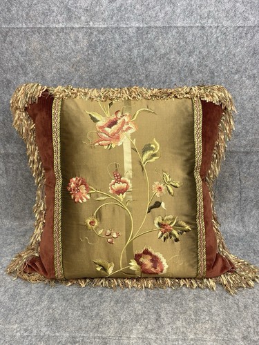 Neiman Marcus Sweet Dreams Pillows (two) Throw Couch Bed 20x20” Floral Fringe - Picture 3 of 14