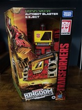 Transformers War For Cybertron Kingdom Blaster & Eject New