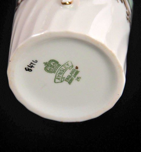 Aynsley Swirl 3 Kaffeedosen Tassen & Untertassen 1950-1952 Demitasse Salbeigrün mit Gold - Bild 12 von 12