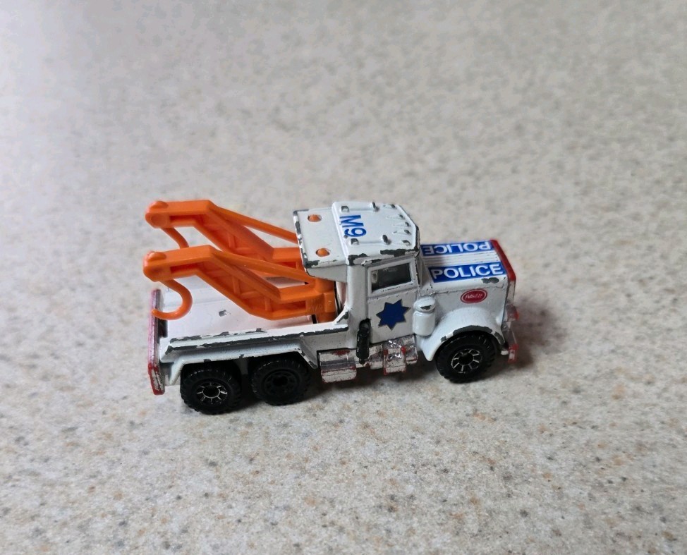 Picture 3 of 5