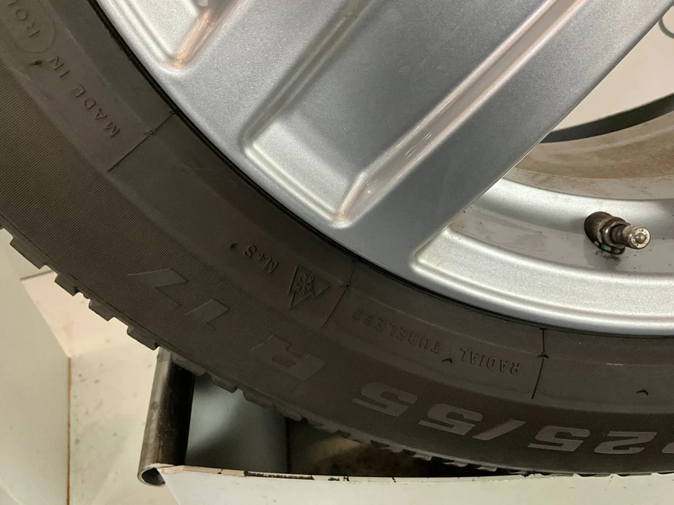 Winter Kompletträder 225/55R17 z.B. passend für Opel Vivaro - Bild 3 von 4