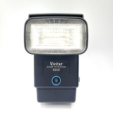 Vivitar 5200 Zoom Thyristor Universal Shoe Mount Camera Flash
