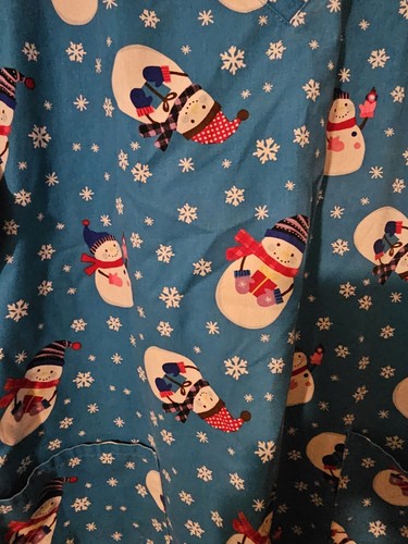 SB Scrubs Snowmen On Turquoise Scrub Top - sz M - Picture 2 of 4