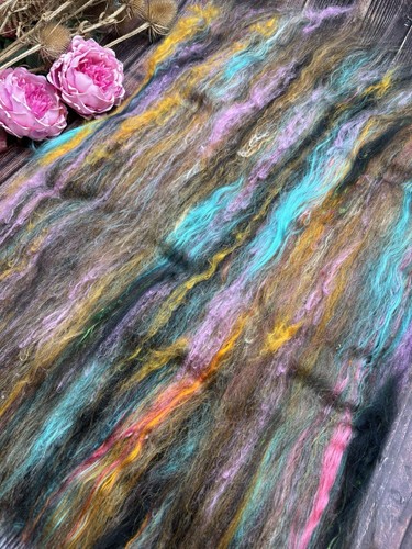 Hand Carded Art Batt. Purple Fibre Mixed Blend For Art Yarn Spinning Felting Z9 - Picture 6 of 7