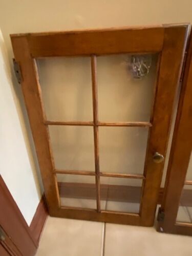 3-ETHAN ALLEN CIRCA 1776 MAPLE CHINA CABINET-HUTCH DOORS ANTIQUED PITTED GLASS - Picture 3 of 10