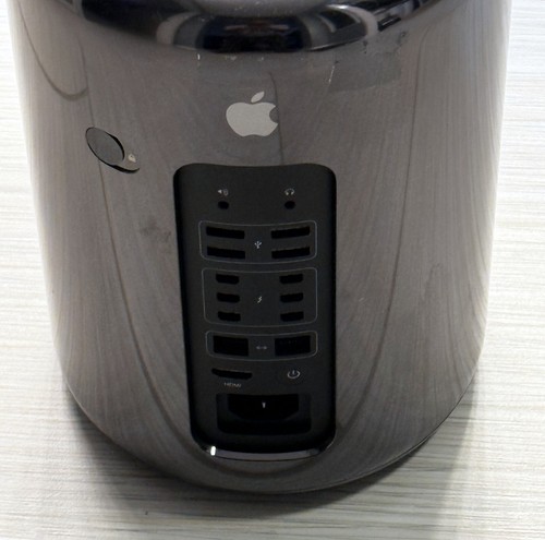 Apple Mac Pro 2013 - Intel Xeon E5 6-Core 3.5GHz/32GB - 500GB - AMD FirePro D300 - Afbeelding 3 van 10