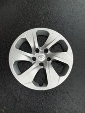 TOYOTA RAV 4  2019 - 2024  OEM Wheel Cover Hubcap  426020R040  61186