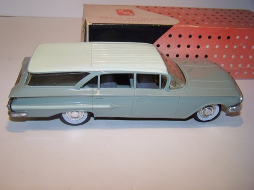 60 Chevy Nomad station wagon 1/25 AMT n JoHan MPC Hubley PMC in orig box !