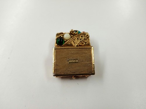 Vintage Avon Gold-Tone And Rhinestone Treasure Chest Pendant Locket - Picture 6 of 7