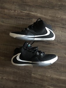 zoom freak 1 size 11