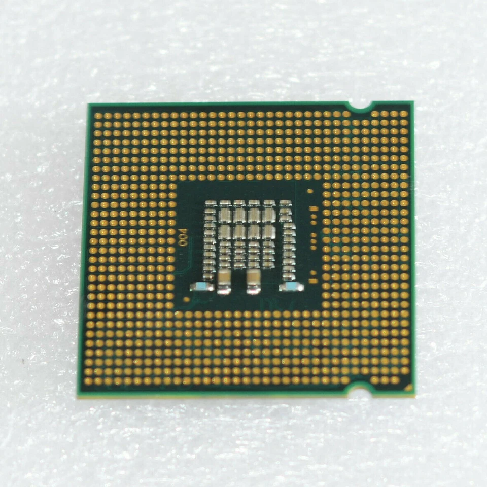 Intel Pentium E6800 Processor 3.33GHz SLGUE LGA 775/Socket T CPU 65W 1066MHz - Image 2 of 4