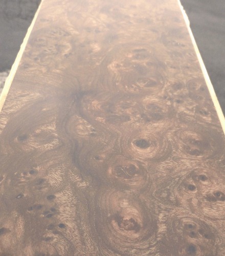 Elm Burl Carpathian wood veneer 4" x 8" raw no backing AA grade 1/42" thick - Picture 3 of 4
