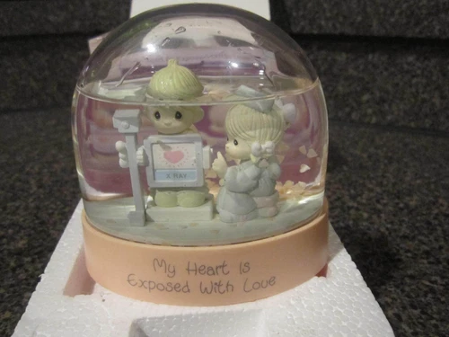 PRECIOUS MOMENTS WATERDOME NURSE X RAY MY HEART IS EXPOSED WITH LOVE 1991