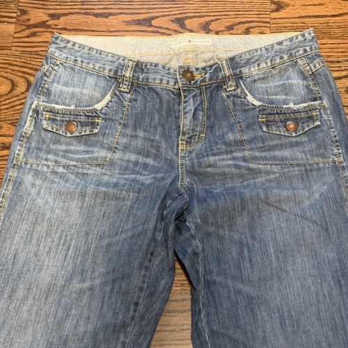 Tommy Hilfiger Womens Cropped Jeans, Distressed, Size 10, Vintage(?) - Picture 4 of 11