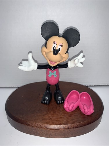 Disney Minnie Mouse Modepuppe mit abnehmbaren Schuhen - Bild 5 von 5