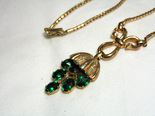 Antique Crown TRIFARI A.Philippe 1950...Gold Tone,Rhinestones Pendant Necklace - Picture 4 of 12
