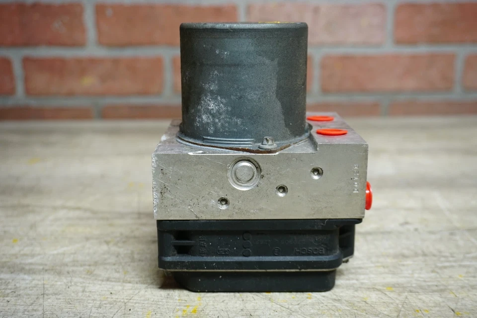 2006-2007 BMW 650I E63 COUPE 4.8L ABS ANTI LOCK BRAKE PUMP CONTROL MODULE OEM - Image 4 of 4