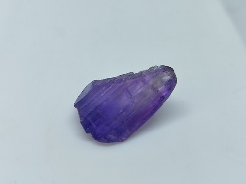 Stunning Natural Tanzanite Crystal Terminated Blue Color 33 Carats Blue Color - Picture 6 of 7