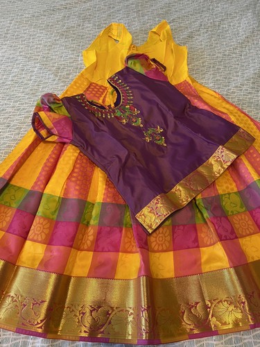 Ethnic Wear Kids semi silk Girl Lehenga Choli,Designer Indian Pavada Pattu 5/6 - Picture 3 of 6