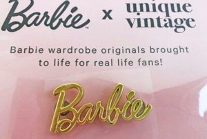 Barbie-Convention-Sparkling-Gold-Barbie-Logo-Pin-Adult-Size-New