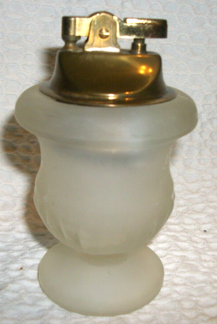VINTAGE FROSTED GLASS TABLE LIGHTER MCM COLLECTIBLE TOBACCIANA eBay