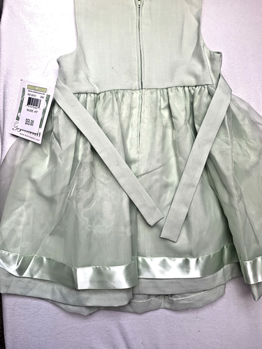little girl dress size 4t new with tags 55% polyester 46% Rayon retails $55 - Picture 3 of 18