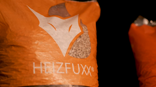 HEIZFUXX® Hartholzpellets Buche 6mm ENplusA1 | 20x15kg Sackware 300kg Palette - Video 1 von 1