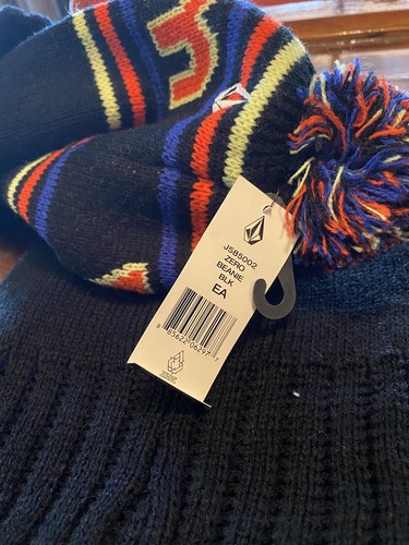 Volcom Zero Beanie Snowboard Ski Winter Hat Brand New - Picture 2 of 2