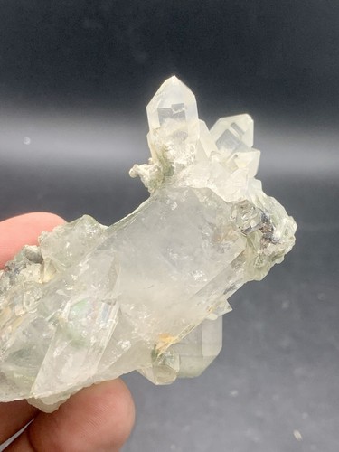 528 Carats Chlorine Cluster Specimen From Baluchistan Pakistan. - Picture 9 of 12