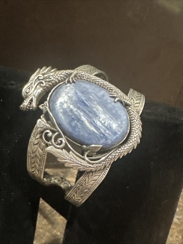 Bali Kashmir Kyanite Dragon Cuff 7 3/4” 72 Gr. 75ct (R) - Picture 4 of 8