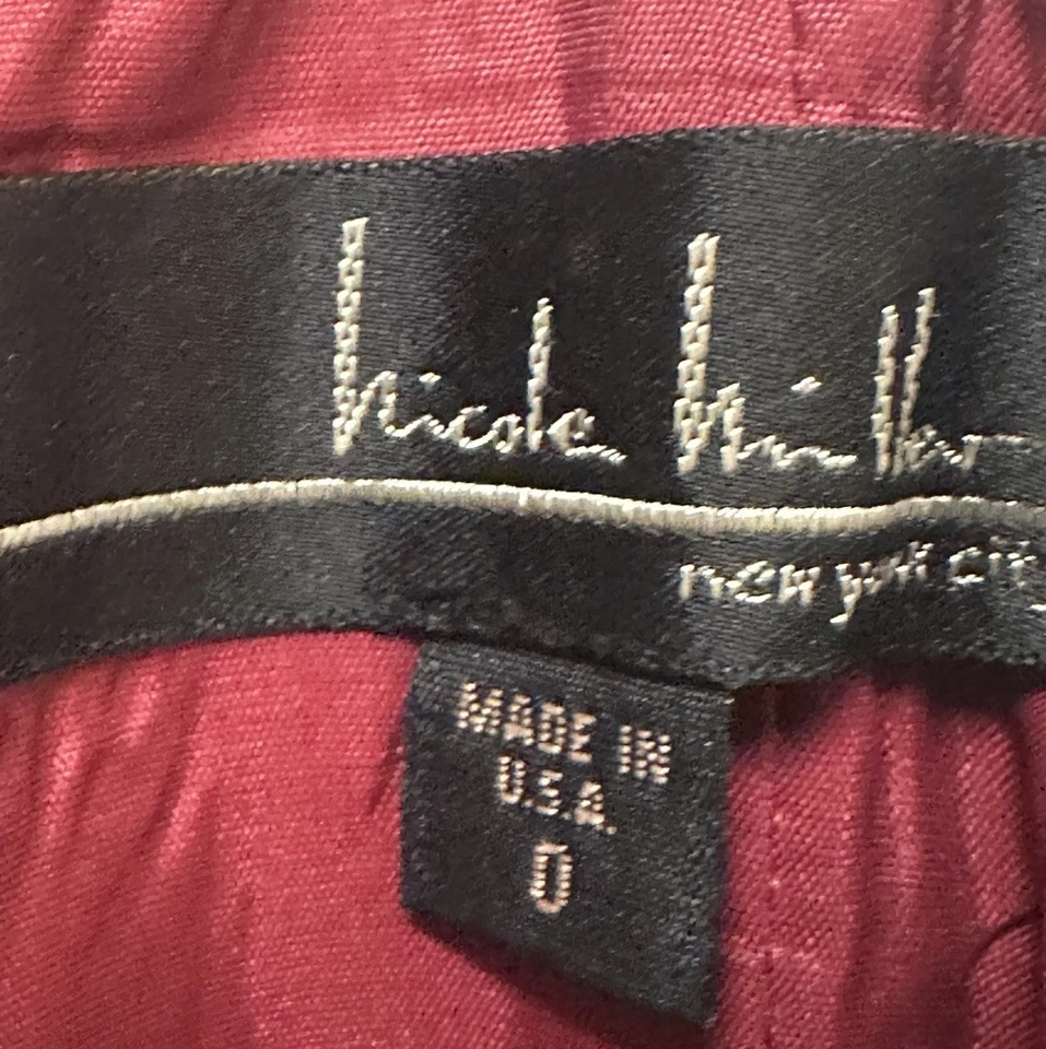 Vestido Nicole Miller anos 90 cetim vermelho bainha sem alças franzido tamanho 0 - Imagem 2 de 4