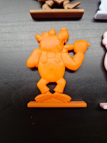 Juego de figuras de cereales KAWS MONSTERS (los 4) edición limitada General Mills 2022 - Imagen 9 de 10