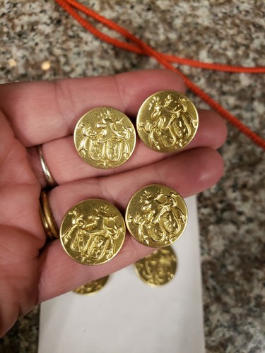 Vintage Set Of 6 Button Lot CHERIHIV OBLAST Ukrainian Crest Gold Tone 1" & 3/4" - Picture 3 of 5