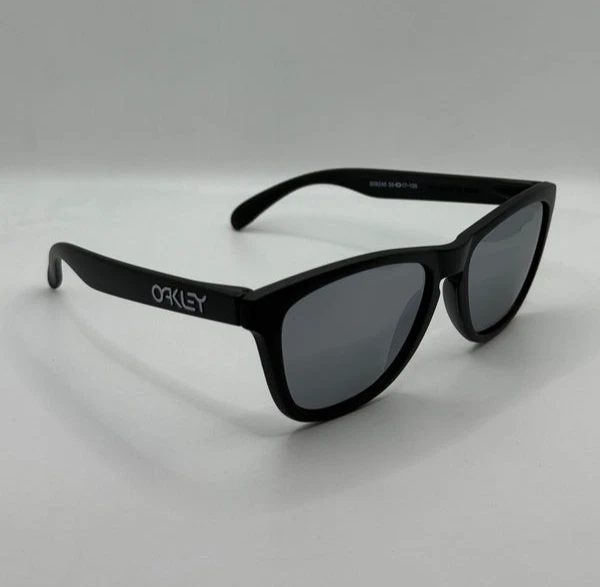 Солнцезащитные очки унисекс Oakley Frogskins Like, черные серые поляризованные - Изображение 4 из 4