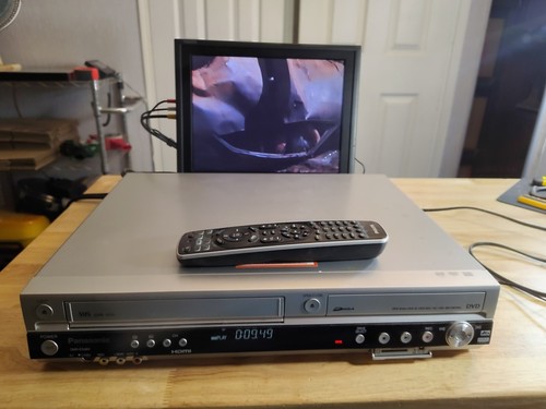Panasonic DMR-ES46V DVD-Ram/DVD-RW/+R/+RW Recording VHS HDMI Dubbing Remote EUC - Bild 3 von 22