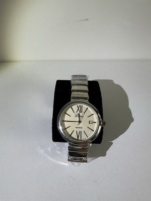 Lupai Analog Quartz Damenuhr mit Edelstahl Armband In Silber