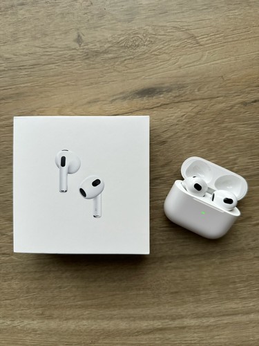 Apple AirPods (3. Generation) MME73ZM/A – MagSafe Ladecase – Weiß – Zustand Top - Bild 2 von 6