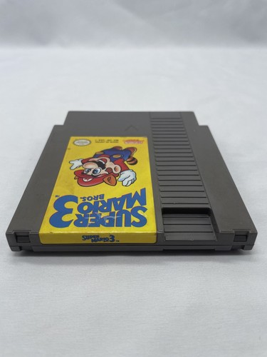 Super Mario Bros. 3 (Nintendo NES, 1990) Authentic Cartridge - Picture 3 of 7