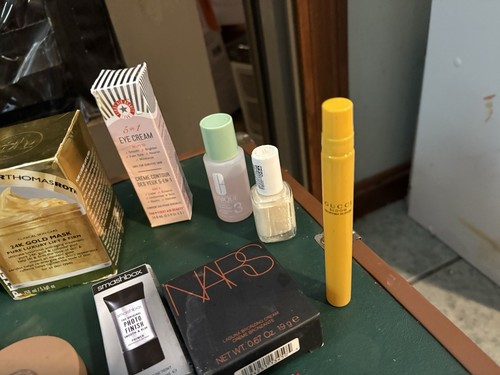 high end full size Beauty up Lot Charlotte T, Dior, Osea, Huda, Nars, Gucci More - Bild 5 von 10