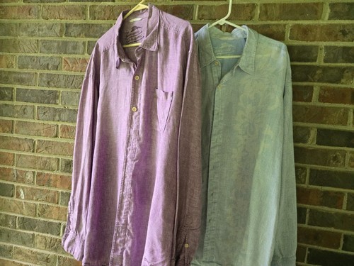 2 Stück. Tommy Bahama Leinenhemden Herren. 2XL/TTG. Lavendel/Hellblau.