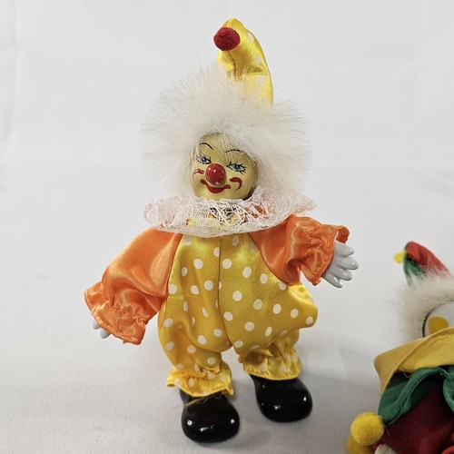 Vintage Collectible Circus Clowns Porcelain Heads On Dolls + Salt/Pepper Shaker - Picture 9 of 11