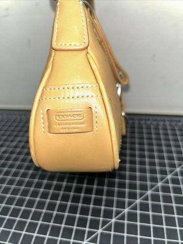 Coach Hamptons Leder Schnalle Mini Schultertasche Hobo Bag 7542 RAR hellbraun - Bild 3 von 18