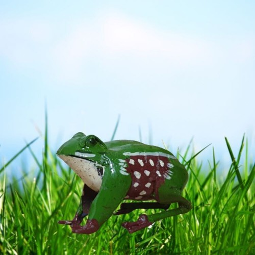 Handcrafted Recycled Metal Hand Painted Green Frog Sculpture, Garden Decoration - Picture 6 of 8