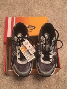 champion black tennis shoes