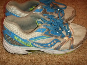 saucony oasis 2