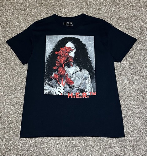 H.E.R. Men’s T-Shirt Ceremony of Roses Graphic Black Red S/S Crew Neck Size L - Picture 4 of 18