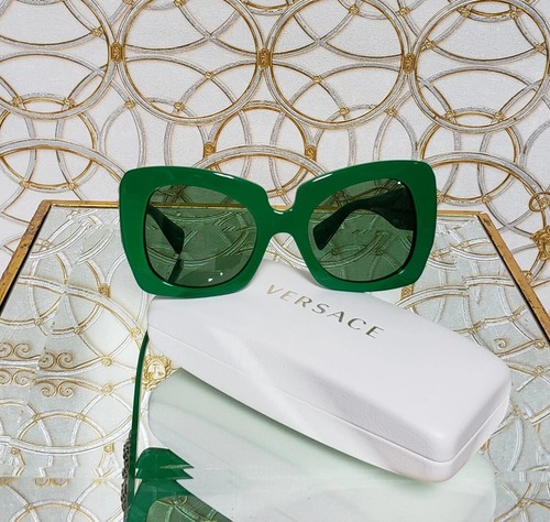 Versace Medusa Temple Geometric Sunglasses in Green as Seen on Rihanna* - Picture 9 of 13