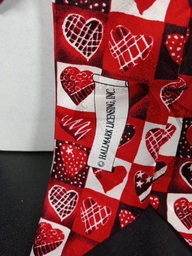 Hallmark Seasonal Concepts Valentines Heart Love Red Neck Tie Necktie - Picture 6 of 6